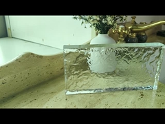 ค้อนอิฐแก้ว